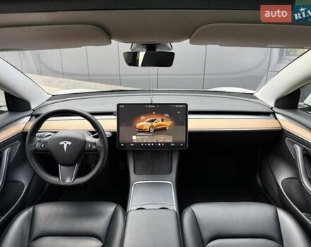 Белый Тесла Модель 3, объемом двигателя 0 л и пробегом 70 тыс. км за 22600 $, фото 33 на Automoto.ua
