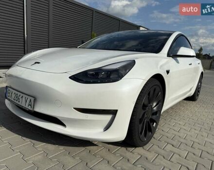 Белый Тесла Модель 3, объемом двигателя 0 л и пробегом 30 тыс. км за 23500 $, фото 4 на Automoto.ua