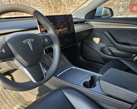 Білий Тесла Модель 3, об'ємом двигуна 0 л та пробігом 90 тис. км за 19900 $, фото 3 на Automoto.ua