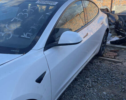 Білий Тесла Модель 3, об'ємом двигуна 0 л та пробігом 99 тис. км за 12200 $, фото 8 на Automoto.ua