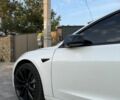 Белый Тесла Модель 3, объемом двигателя 0 л и пробегом 94 тыс. км за 21100 $, фото 44 на Automoto.ua