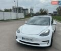 Белый Тесла Модель 3, объемом двигателя 0 л и пробегом 64 тыс. км за 20500 $, фото 2 на Automoto.ua