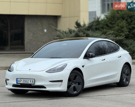 Белый Тесла Модель 3, объемом двигателя 0 л и пробегом 85 тыс. км за 21999 $, фото 7 на Automoto.ua