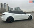 Белый Тесла Модель 3, объемом двигателя 0 л и пробегом 59 тыс. км за 22000 $, фото 2 на Automoto.ua