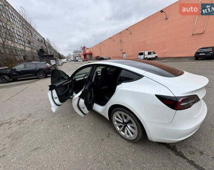 Білий Тесла Модель 3, об'ємом двигуна 0 л та пробігом 60 тис. км за 21000 $, фото 8 на Automoto.ua