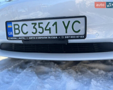 Білий Тесла Модель 3, об'ємом двигуна 0 л та пробігом 38 тис. км за 20999 $, фото 33 на Automoto.ua