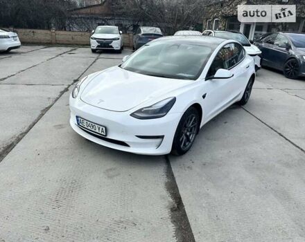 Белый Тесла Модель 3, объемом двигателя 0 л и пробегом 15 тыс. км за 28000 $, фото 1 на Automoto.ua