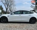 Белый Тесла Модель 3, объемом двигателя 0 л и пробегом 100 тыс. км за 29800 $, фото 3 на Automoto.ua