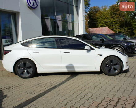 Білий Тесла Модель 3, об'ємом двигуна 0 л та пробігом 33 тис. км за 20700 $, фото 9 на Automoto.ua