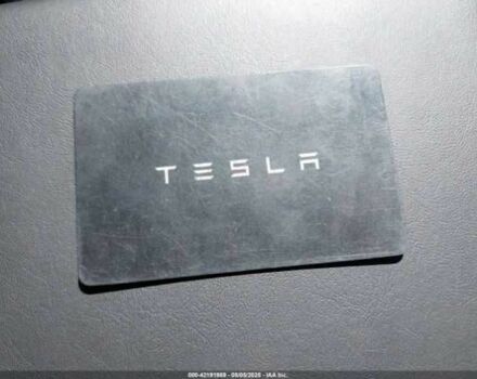 Белый Тесла Модель 3, объемом двигателя 0 л и пробегом 38 тыс. км за 10300 $, фото 11 на Automoto.ua