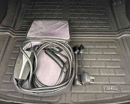 Белый Тесла Модель 3, объемом двигателя 0 л и пробегом 81 тыс. км за 21000 $, фото 15 на Automoto.ua