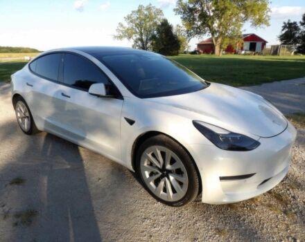 Белый Тесла Модель 3, объемом двигателя 0 л и пробегом 23 тыс. км за 18200 $, фото 2 на Automoto.ua