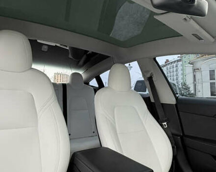 Білий Тесла Модель 3, об'ємом двигуна 0 л та пробігом 70 тис. км за 19000 $, фото 7 на Automoto.ua