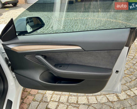 Тесла Модель 3 2022 у Луцьку на Automoto.ua Білий Тесла Модель 3, об'ємом двигуна 0 л та пробігом 2 тис. км за 22800 $, фото 29 на Automoto.ua