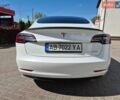 Білий Тесла Модель 3, об'ємом двигуна 0 л та пробігом 48 тис. км за 23500 $, фото 7 на Automoto.ua