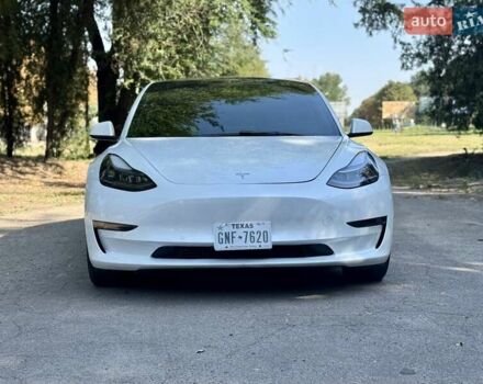 Белый Тесла Модель 3, объемом двигателя 0 л и пробегом 95 тыс. км за 17900 $, фото 12 на Automoto.ua