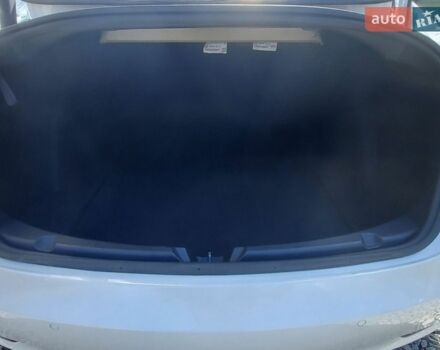 Белый Тесла Модель 3, объемом двигателя 0 л и пробегом 43 тыс. км за 21499 $, фото 19 на Automoto.ua