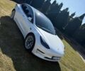 Белый Тесла Модель 3, объемом двигателя 0 л и пробегом 70 тыс. км за 19000 $, фото 1 на Automoto.ua