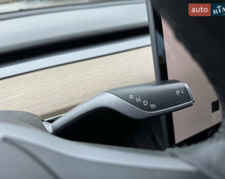 Білий Тесла Модель 3, об'ємом двигуна 0 л та пробігом 110 тис. км за 16900 $, фото 22 на Automoto.ua