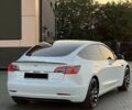 Белый Тесла Модель 3, объемом двигателя 0 л и пробегом 50 тыс. км за 18000 $, фото 3 на Automoto.ua