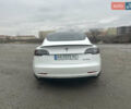 Белый Тесла Модель 3, объемом двигателя 0 л и пробегом 59 тыс. км за 22000 $, фото 4 на Automoto.ua