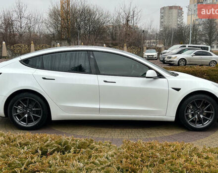 Білий Тесла Модель 3, об'ємом двигуна 0 л та пробігом 33 тис. км за 21300 $, фото 7 на Automoto.ua