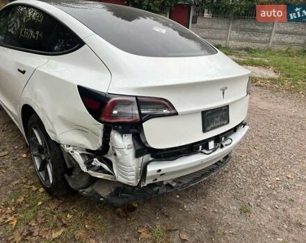 Тесла Модель 3 2022 у Києві на Automoto.ua Білий Тесла Модель 3, об'ємом двигуна 0 л та пробігом 64 тис. км за 14700 $, фото 13 на Automoto.ua