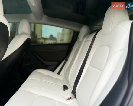 Белый Тесла Модель 3, объемом двигателя 0 л и пробегом 60 тыс. км за 22900 $, фото 25 на Automoto.ua