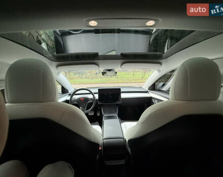 Белый Тесла Модель 3, объемом двигателя 0 л и пробегом 60 тыс. км за 22900 $, фото 28 на Automoto.ua