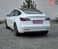 Белый Тесла Модель 3, объемом двигателя 0 л и пробегом 55 тыс. км за 21300 $, фото 20 на Automoto.ua