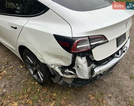 Тесла Модель 3 2022 у Києві на Automoto.ua Білий Тесла Модель 3, об'ємом двигуна 0 л та пробігом 64 тис. км за 14700 $, фото 12 на Automoto.ua