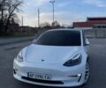 Білий Тесла Модель 3, об'ємом двигуна 0 л та пробігом 89 тис. км за 19300 $, фото 2 на Automoto.ua