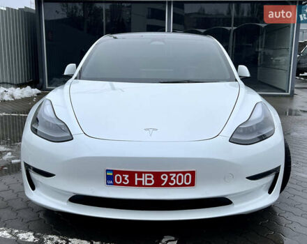 Білий Тесла Модель 3, об'ємом двигуна 0 л та пробігом 5 тис. км за 22500 $, фото 4 на Automoto.ua