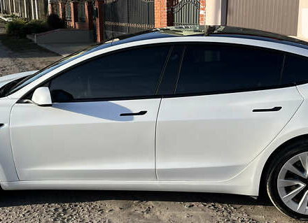 Білий Тесла Модель 3, об'ємом двигуна 0 л та пробігом 6 тис. км за 29750 $, фото 16 на Automoto.ua