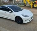 Білий Тесла Модель 3, об'ємом двигуна 0 л та пробігом 65 тис. км за 28900 $, фото 1 на Automoto.ua