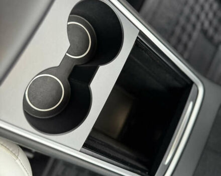 Білий Тесла Модель 3, об'ємом двигуна 0 л та пробігом 39 тис. км за 24999 $, фото 40 на Automoto.ua