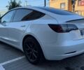 Білий Тесла Модель 3, об'ємом двигуна 0 л та пробігом 74 тис. км за 21299 $, фото 2 на Automoto.ua