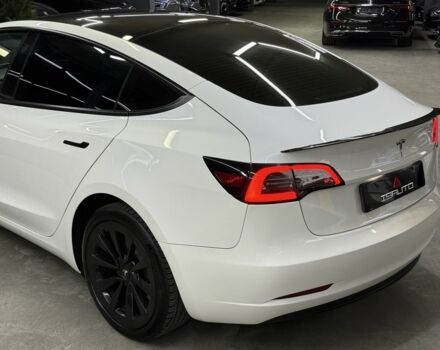 Белый Тесла Модель 3, объемом двигателя 0 л и пробегом 76 тыс. км за 22900 $, фото 13 на Automoto.ua