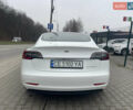 Белый Тесла Модель 3, объемом двигателя 0 л и пробегом 95 тыс. км за 22500 $, фото 5 на Automoto.ua