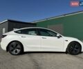 Белый Тесла Модель 3, объемом двигателя 0 л и пробегом 56 тыс. км за 20877 $, фото 20 на Automoto.ua