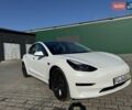 Белый Тесла Модель 3, объемом двигателя 0 л и пробегом 56 тыс. км за 20877 $, фото 19 на Automoto.ua