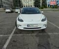 Белый Тесла Модель 3, объемом двигателя 0 л и пробегом 180 тыс. км за 20200 $, фото 1 на Automoto.ua