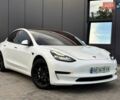 Белый Тесла Модель 3, объемом двигателя 0 л и пробегом 70 тыс. км за 22600 $, фото 2 на Automoto.ua