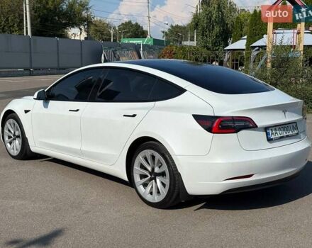 Білий Тесла Модель 3, об'ємом двигуна 0 л та пробігом 117 тис. км за 21300 $, фото 2 на Automoto.ua