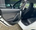 Білий Тесла Модель 3, об'ємом двигуна 0 л та пробігом 53 тис. км за 18500 $, фото 14 на Automoto.ua