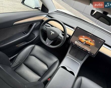 Белый Тесла Модель 3, объемом двигателя 0 л и пробегом 70 тыс. км за 22600 $, фото 34 на Automoto.ua