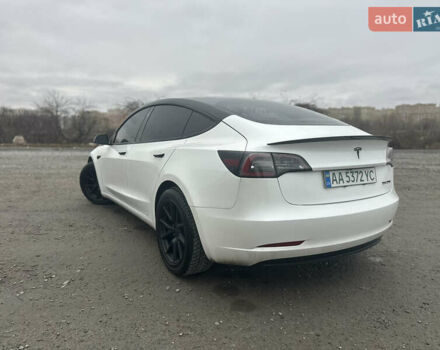 Белый Тесла Модель 3, объемом двигателя 0 л и пробегом 59 тыс. км за 22000 $, фото 5 на Automoto.ua
