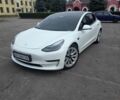 Белый Тесла Модель 3, объемом двигателя 0 л и пробегом 180 тыс. км за 18800 $, фото 1 на Automoto.ua