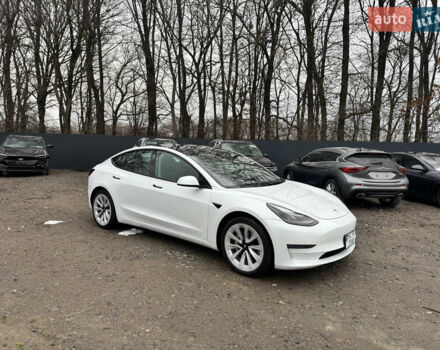 Белый Тесла Модель 3, объемом двигателя 0 л и пробегом 28 тыс. км за 19990 $, фото 11 на Automoto.ua