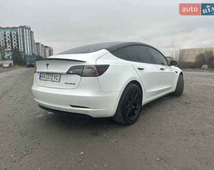 Белый Тесла Модель 3, объемом двигателя 0 л и пробегом 59 тыс. км за 22000 $, фото 3 на Automoto.ua